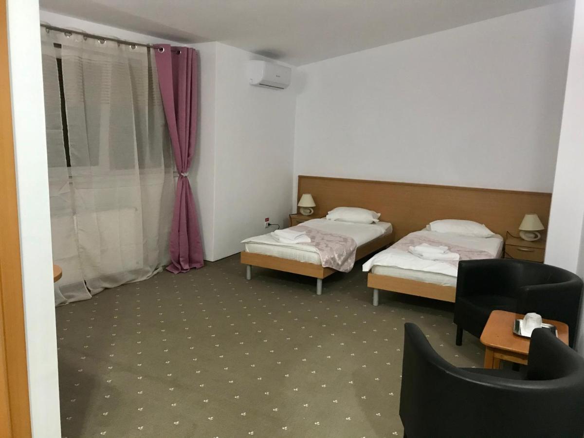 Hotel Vandia Timisoara Exterior photo